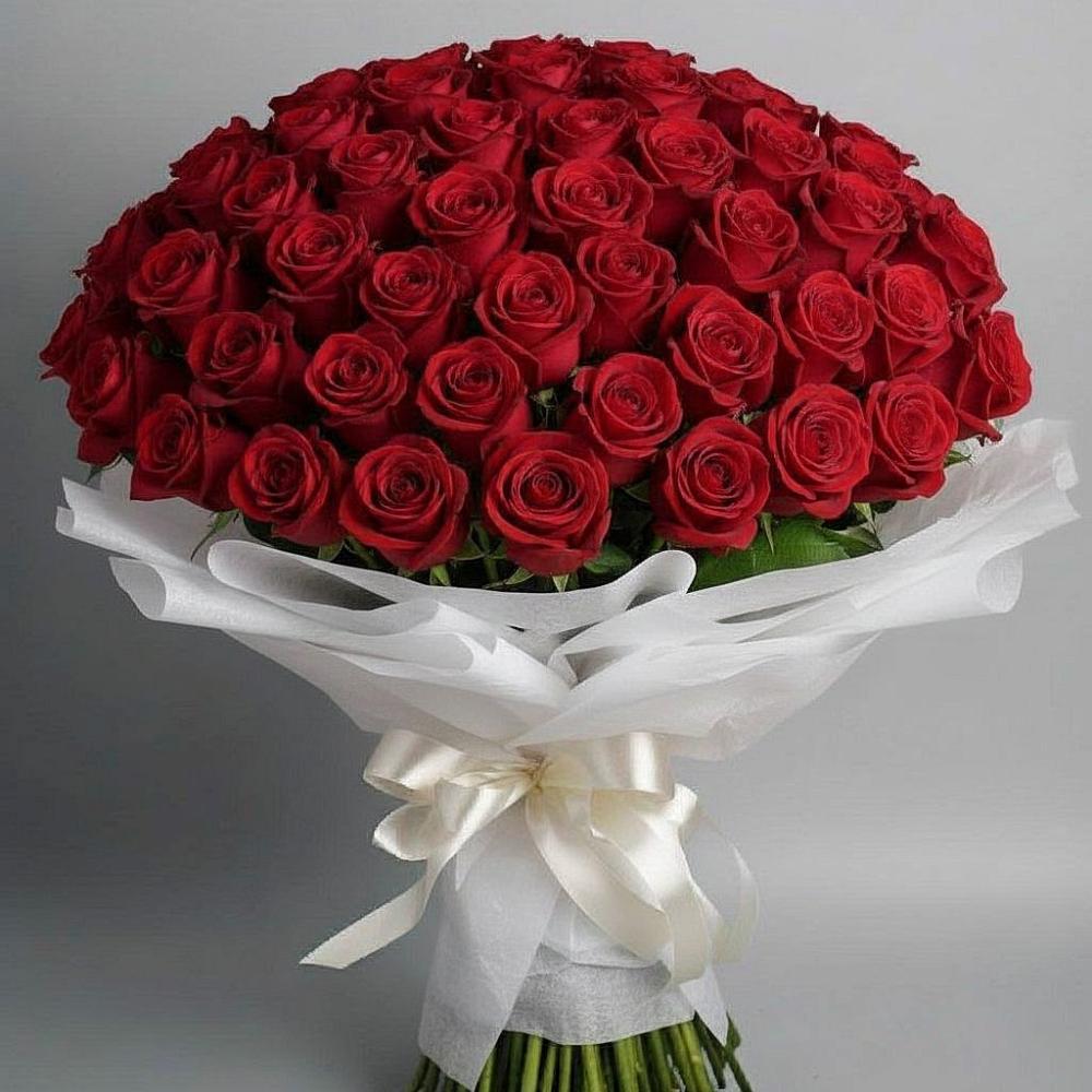 Букет 101 Красная роза Блэк Мэджик в Михнево