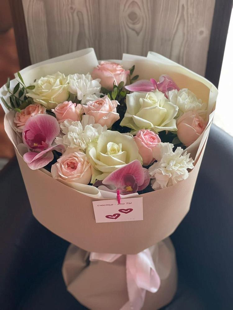 Букет цветов из: Орхидеи, Розы и Гвоздики в Михнево