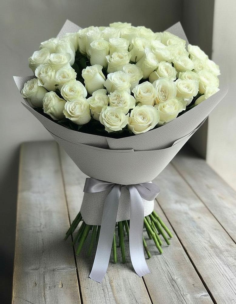 Букет 35 Белых роз в Михнево