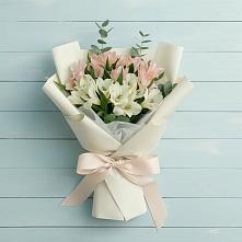 Букет цветов из:  Альстромерии в Михнево