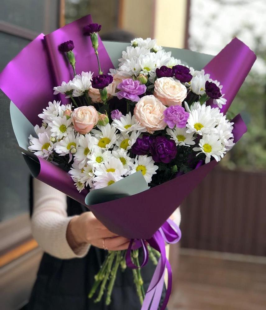 Букет цветов из: Хризантемы, Гвоздики и Розы в Михнево