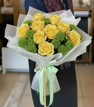 Букет цветов из:  Хризантемы и Розы в Михнево