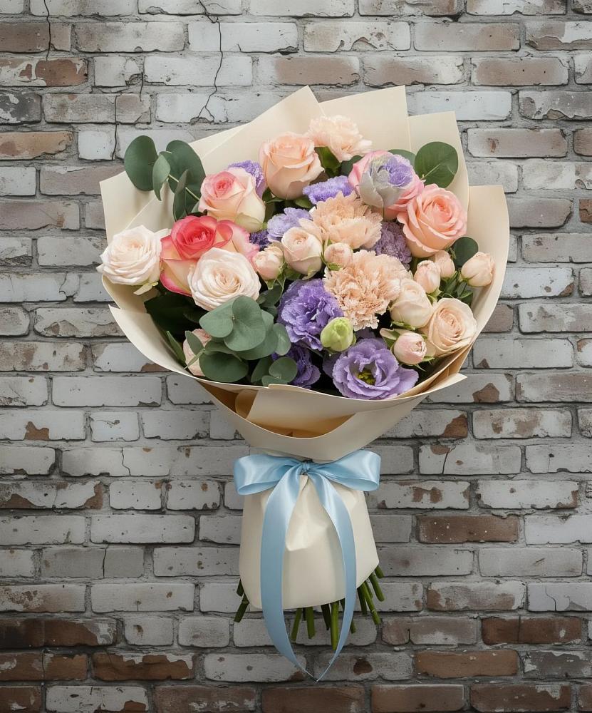 Букет цветов из: Розы, Лизиантусы и Гвоздики в Михнево