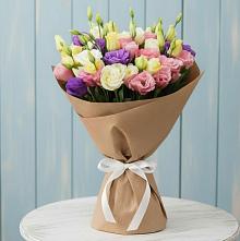 Букет цветов из:  Лизиантусы в Михнево