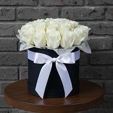 Цветочная композиция из Розы в шляпной коробке #REPLACE_PRED# Михнево